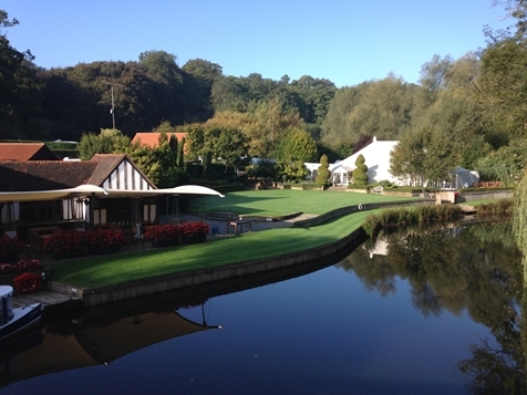 Le Talbooth Wedding Venue-River-View