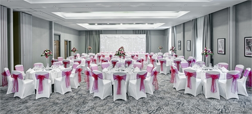 Jurys-Inn-Oxford-Reception-setting