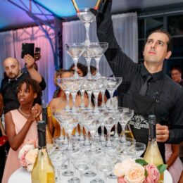 Aphrodite et Cupidon wedding celebration