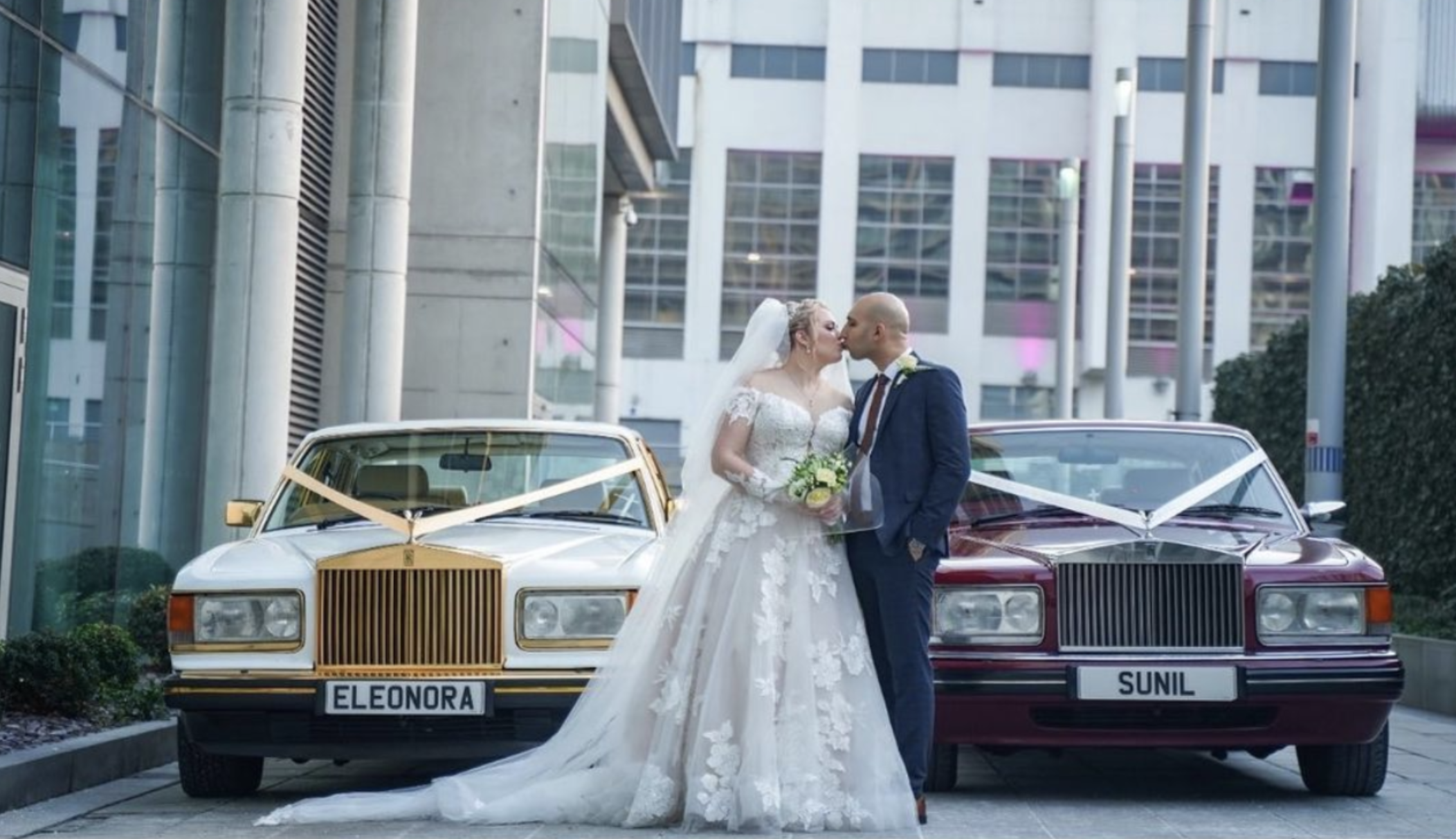 AAR DE Rolls Royce Wedding Rides