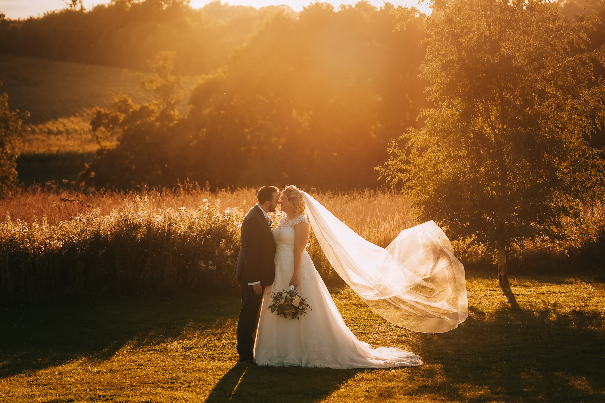 Field Photographic wedding couple