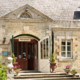 Normanton park.hotel Reception entrance 260x260