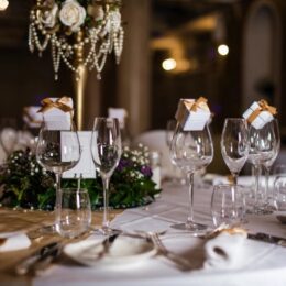 Rossingtonhall Dinner table setting 260x260