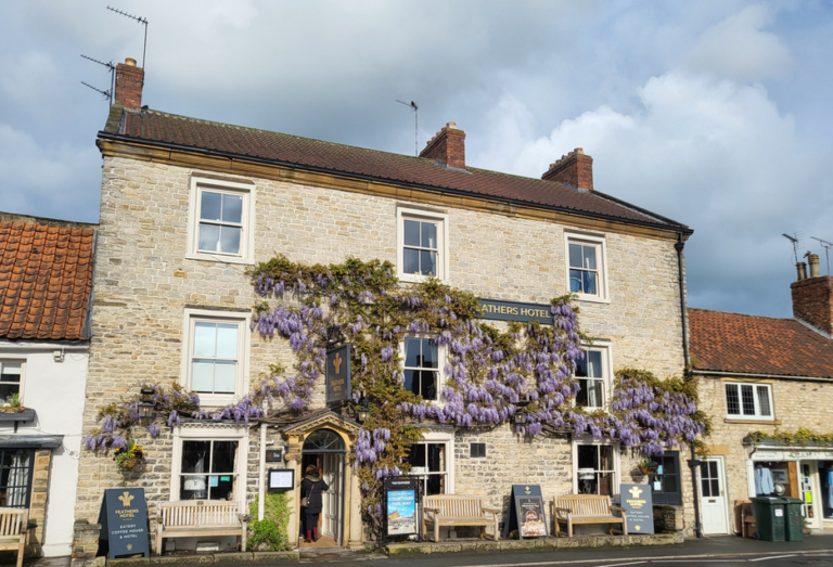 feathershotelhelmsley 768x523