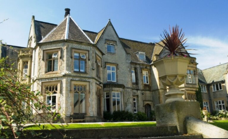 kenwoodhall.co .uk Exterior 768x470