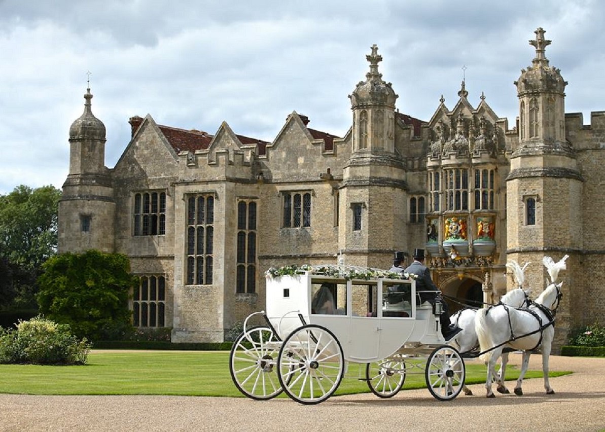 White Horse Carriage 1