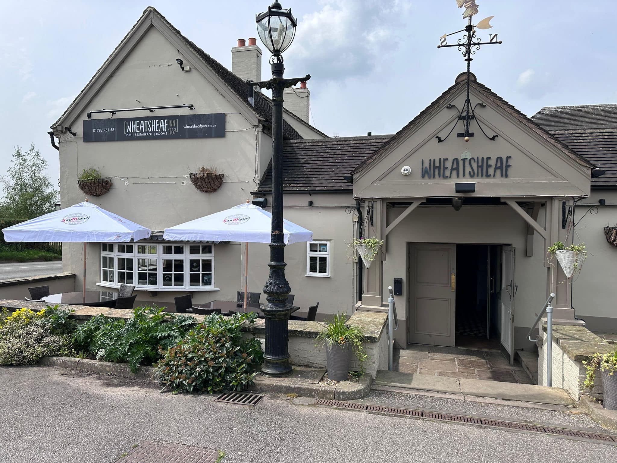 Wheatsheaf wedding venue staffordshire