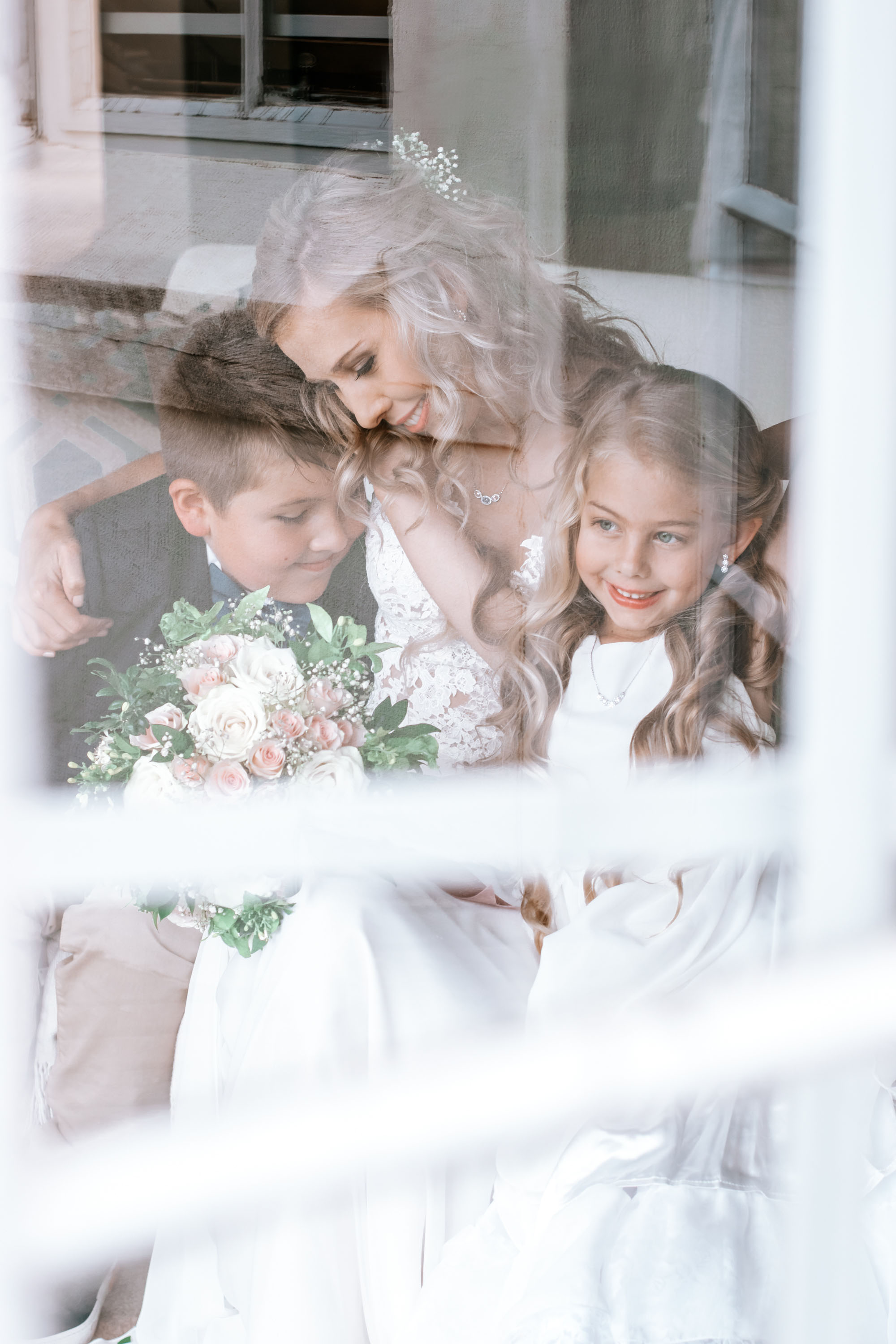 Lara Jayne Wedding Photography