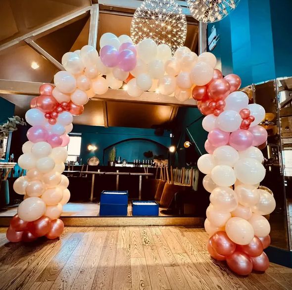 balloon arch