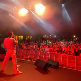 Headline at Bicester Pride 1 260x260
