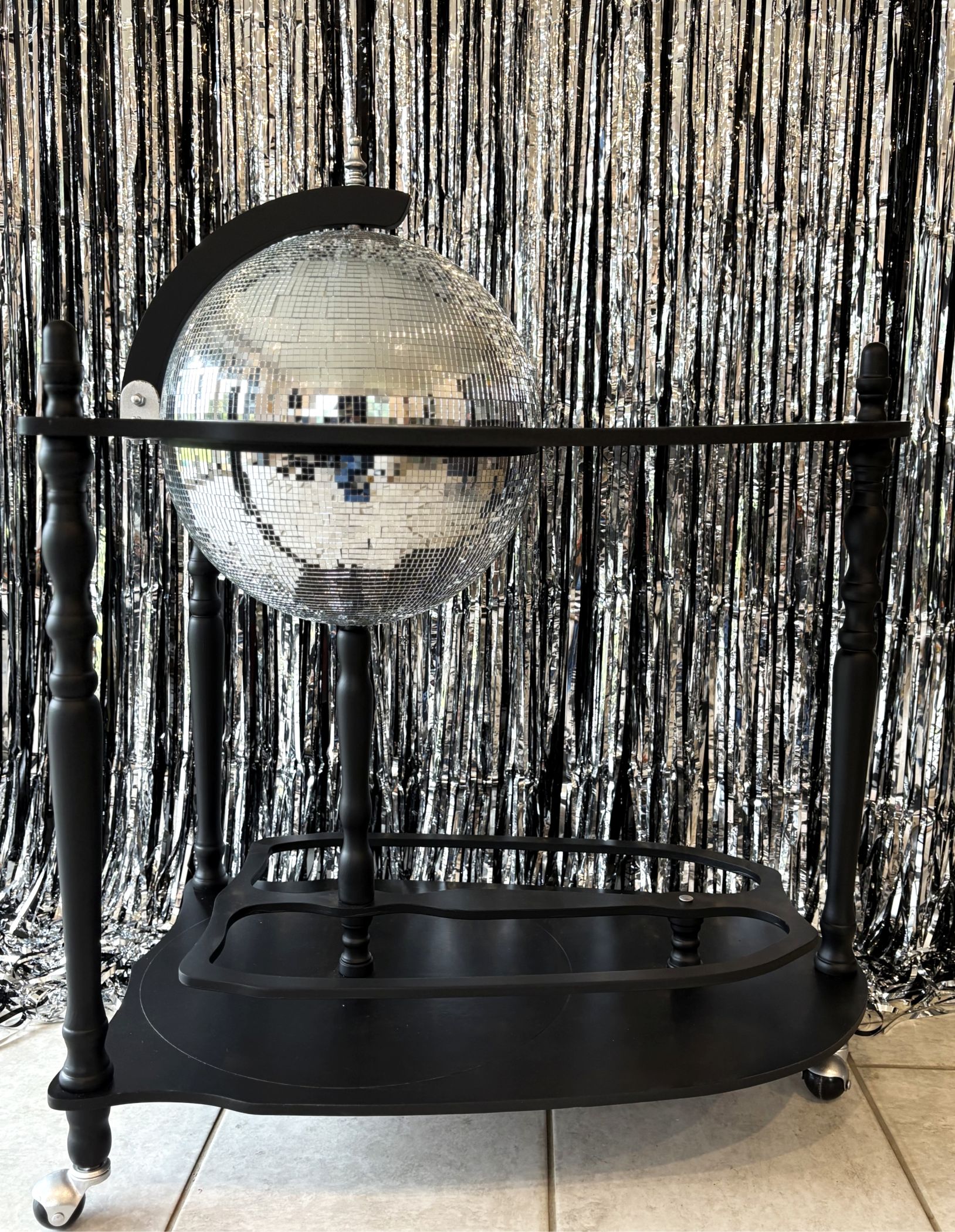 Call of the disco ball 4
