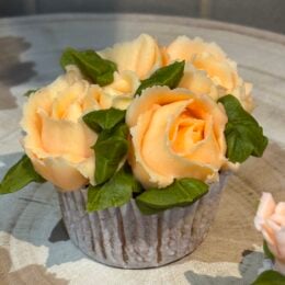 Floral Cupcakes by Nicola