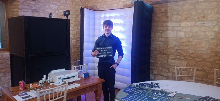 Face Off Photo Booth hire weddings