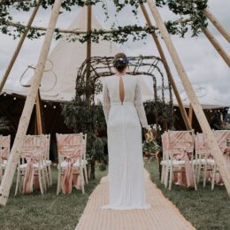 Covered in Style, wedding Tipi