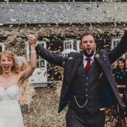 Confetti Coach House 260x260