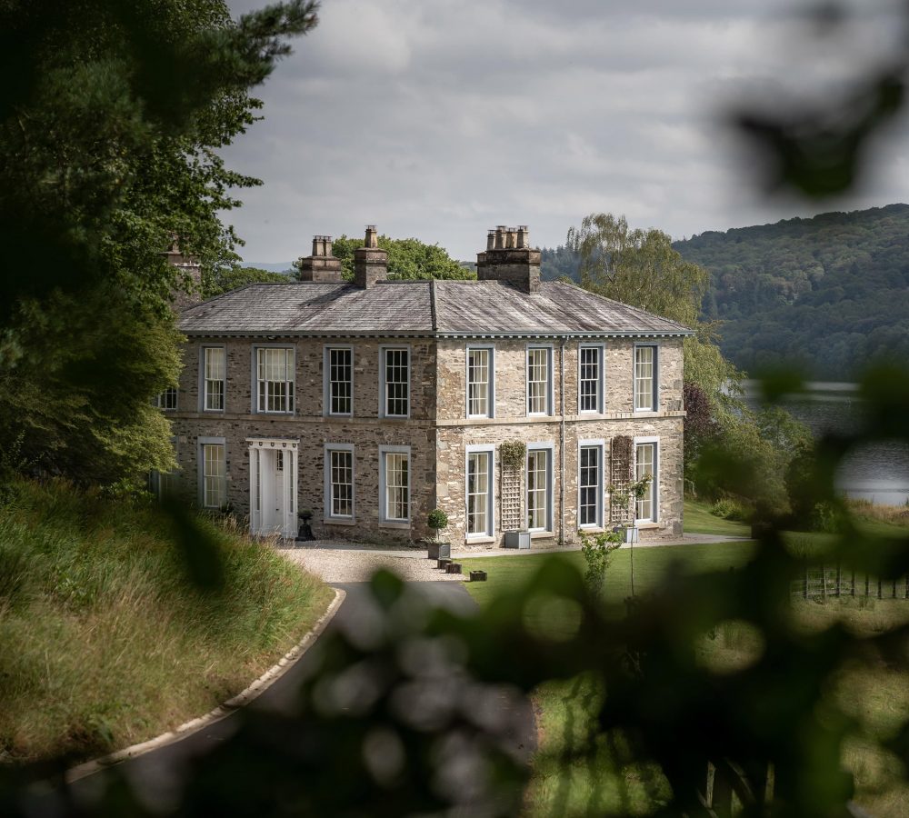 Intimate Silverholme Manor Weddings 1 1000x900 1 1