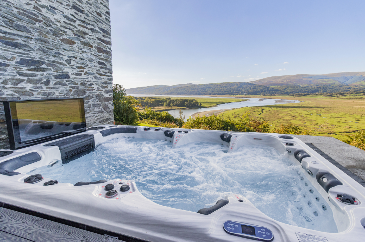 Hot tub