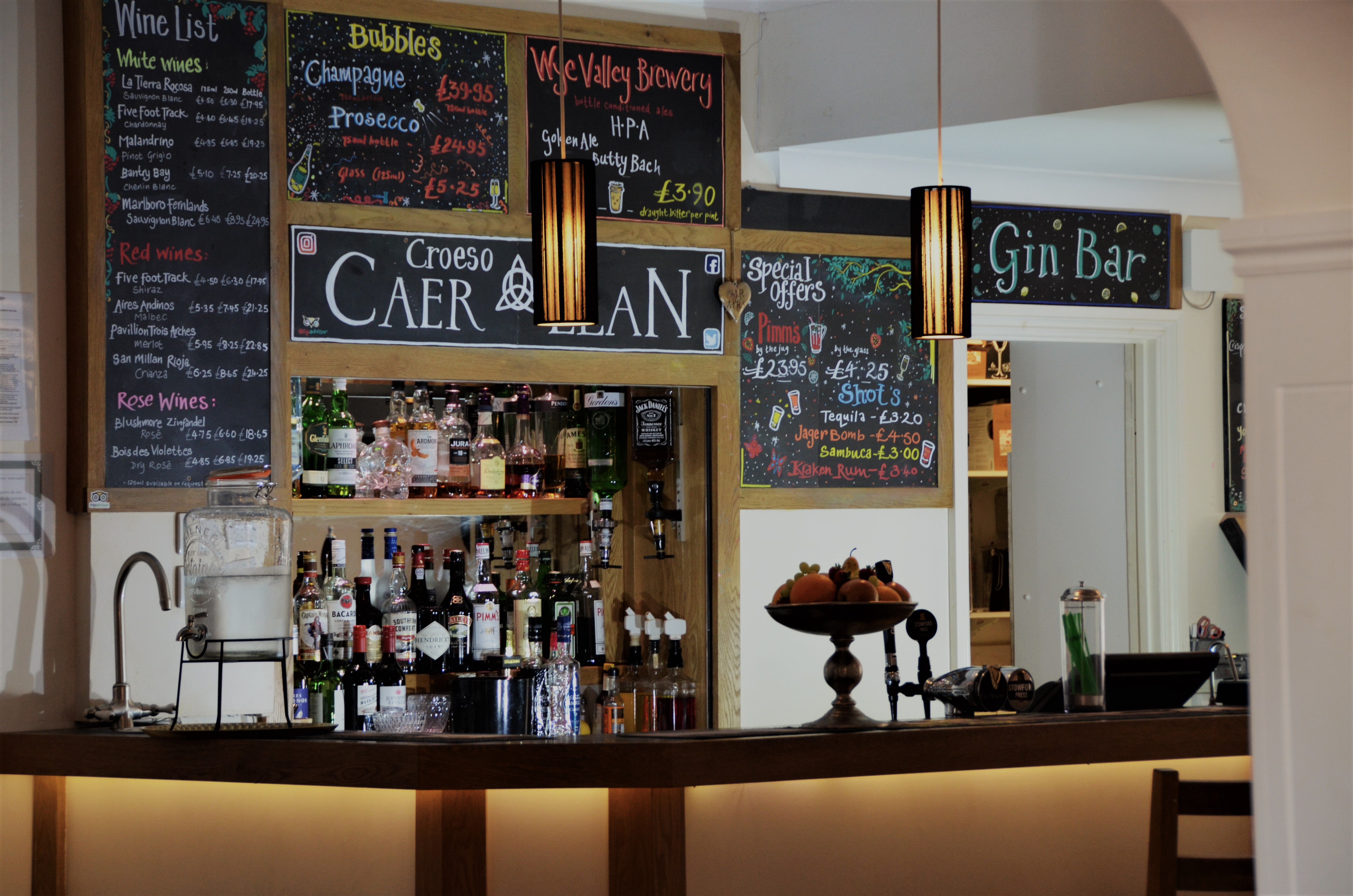 bar