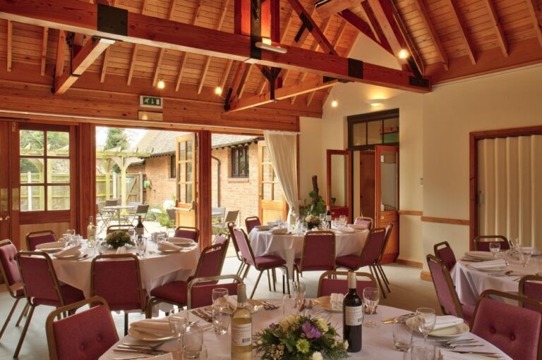 Loyd Lindsay room dining room wedding layup 768x511
