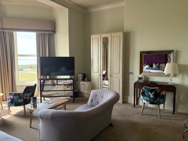 Churchill Suite 2