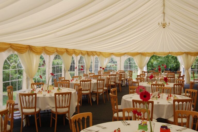 Lined Wedding1 768x511